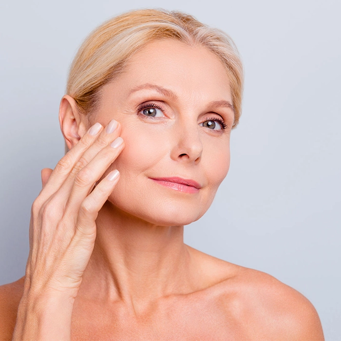 Deluxe Facial treatment with dermaplaning2 Deluxe Facial treatment with dermaplaning2