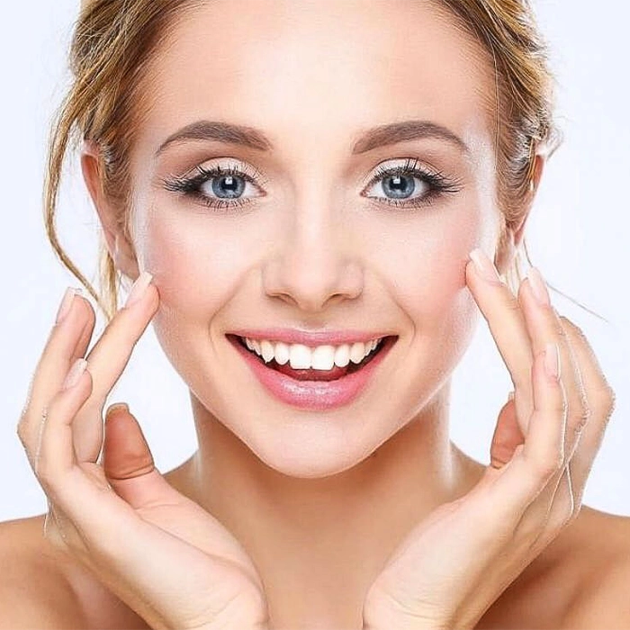 Facial treatment with dermaplaning2 Facial treatment with dermaplaning2